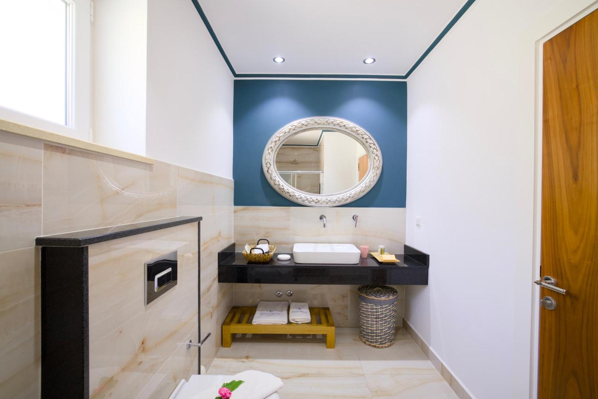 Blanca Beach Hotel 카스 외부 사진