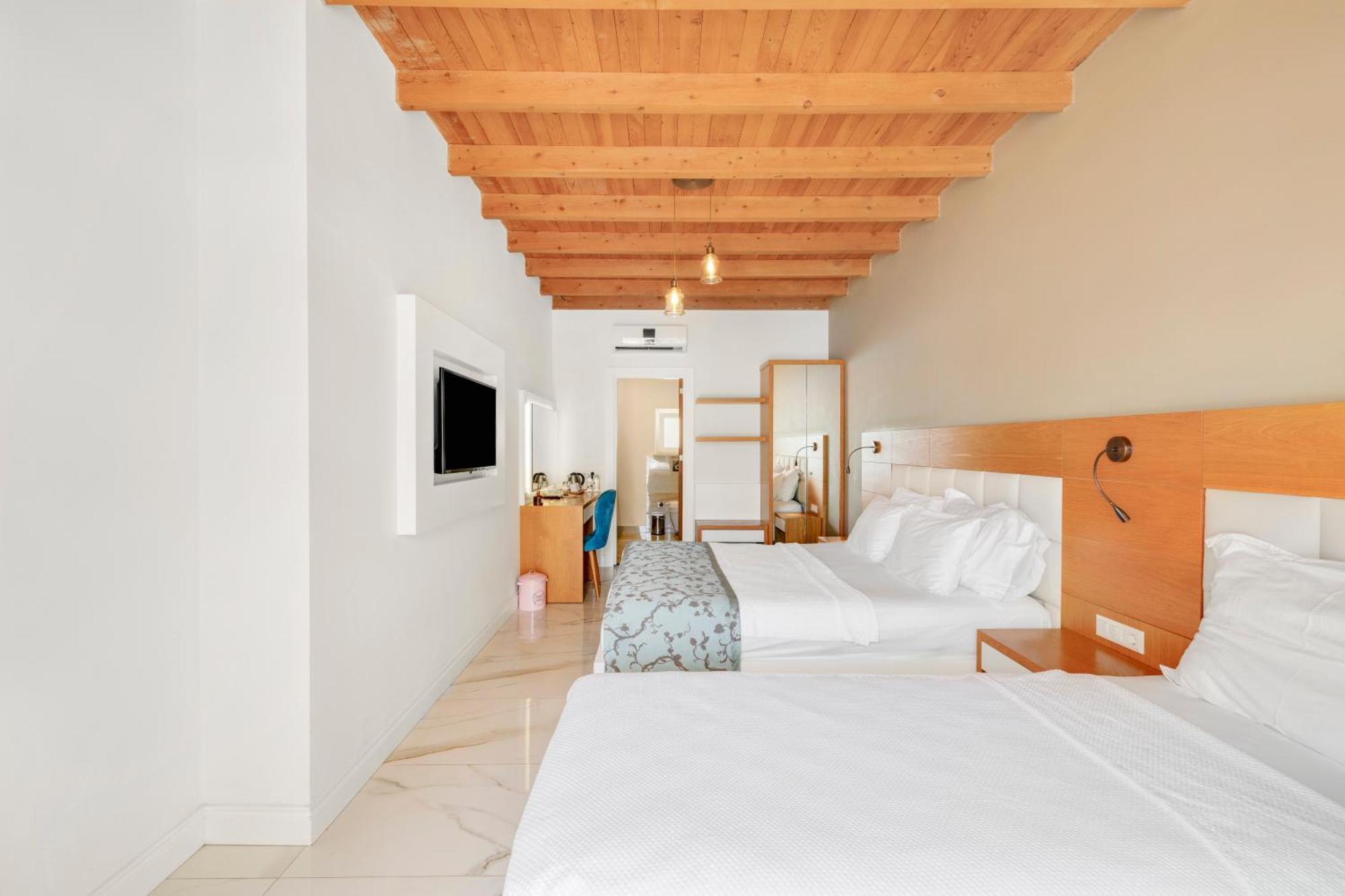Blanca Beach Hotel 카스 외부 사진