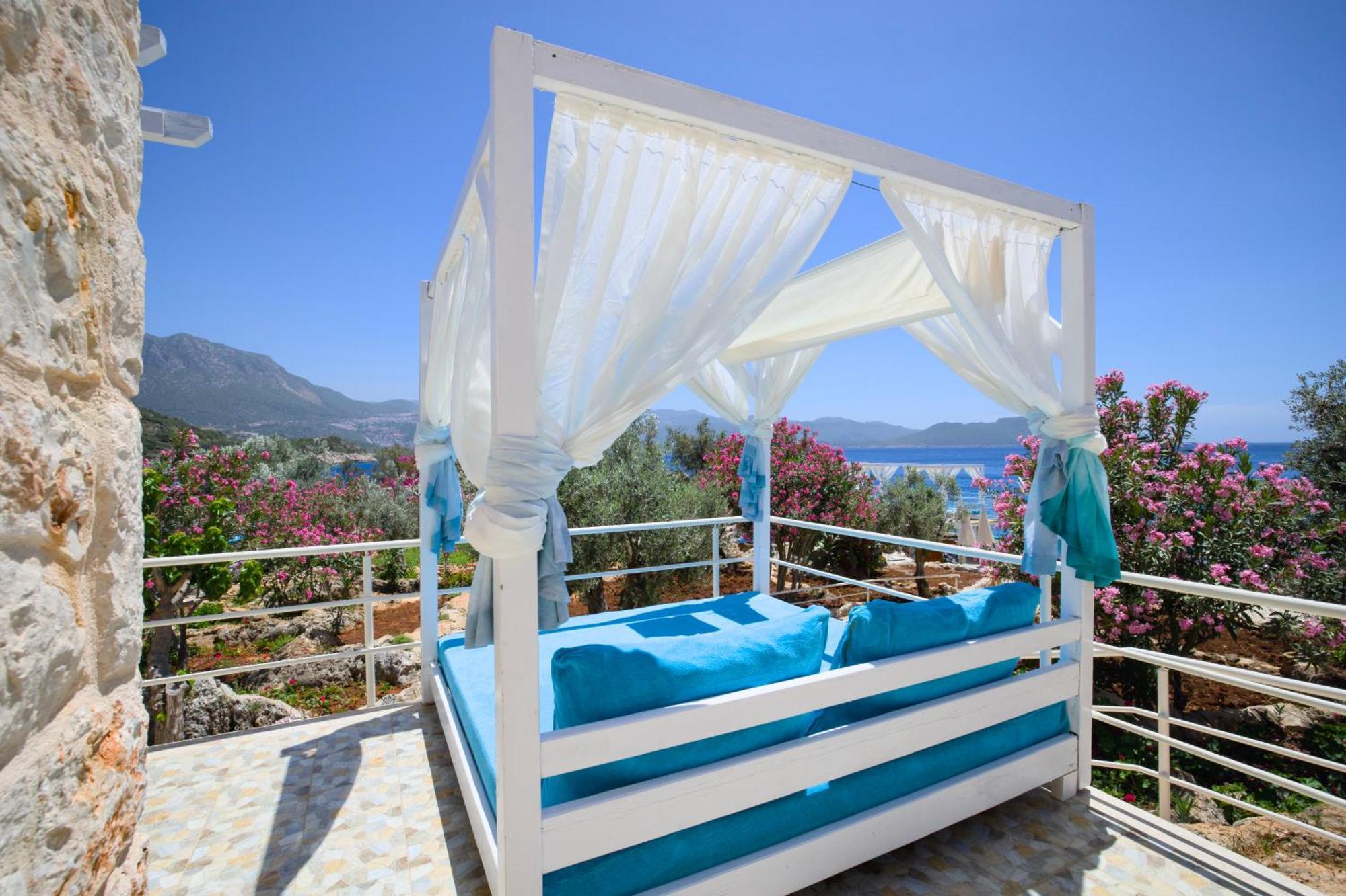 Blanca Beach Hotel 카스 외부 사진